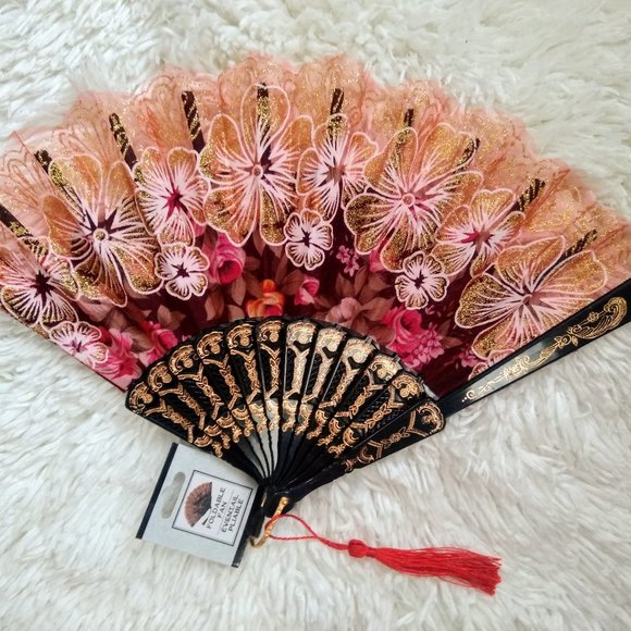 Accessories - 🔥SOLD🔥 Beautiful Lady’s DELUXE FOLDABLE Fan!
